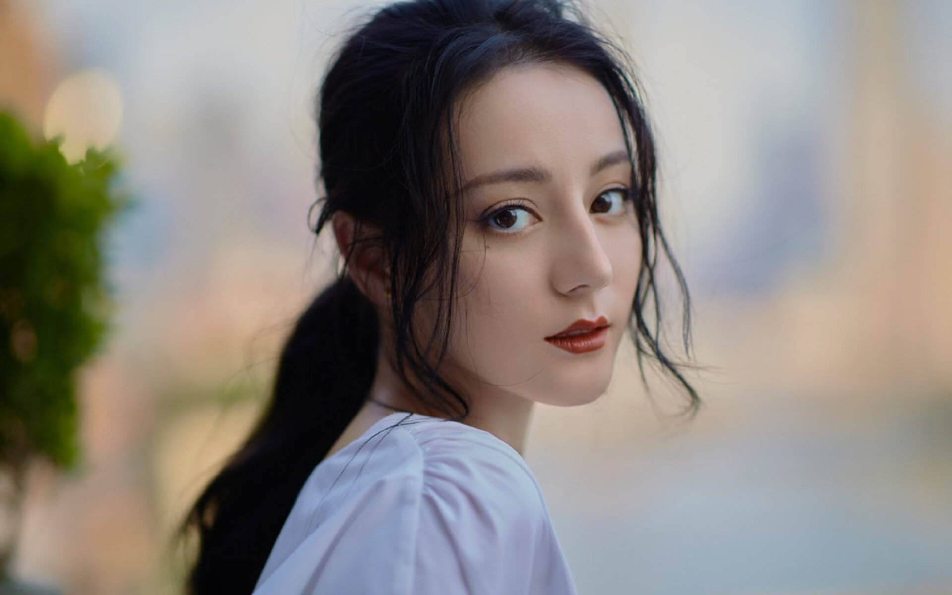 托桑·埃夫布奥姆万成为NBA国际化象征，埃托奥与布冯相视一笑