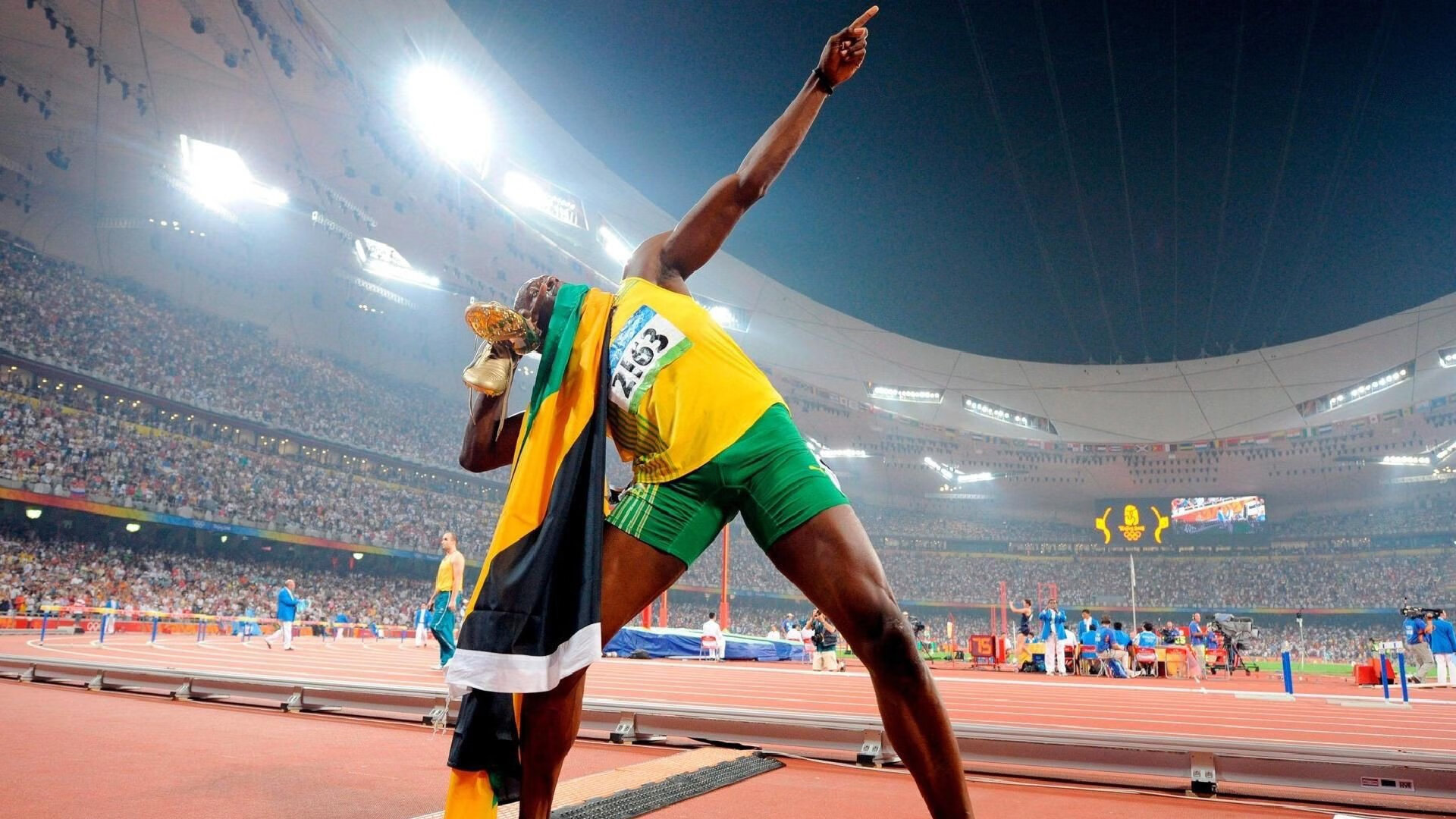 世界杯激战正酣：点燃赛场的激情火花！，世界杯精彩视频