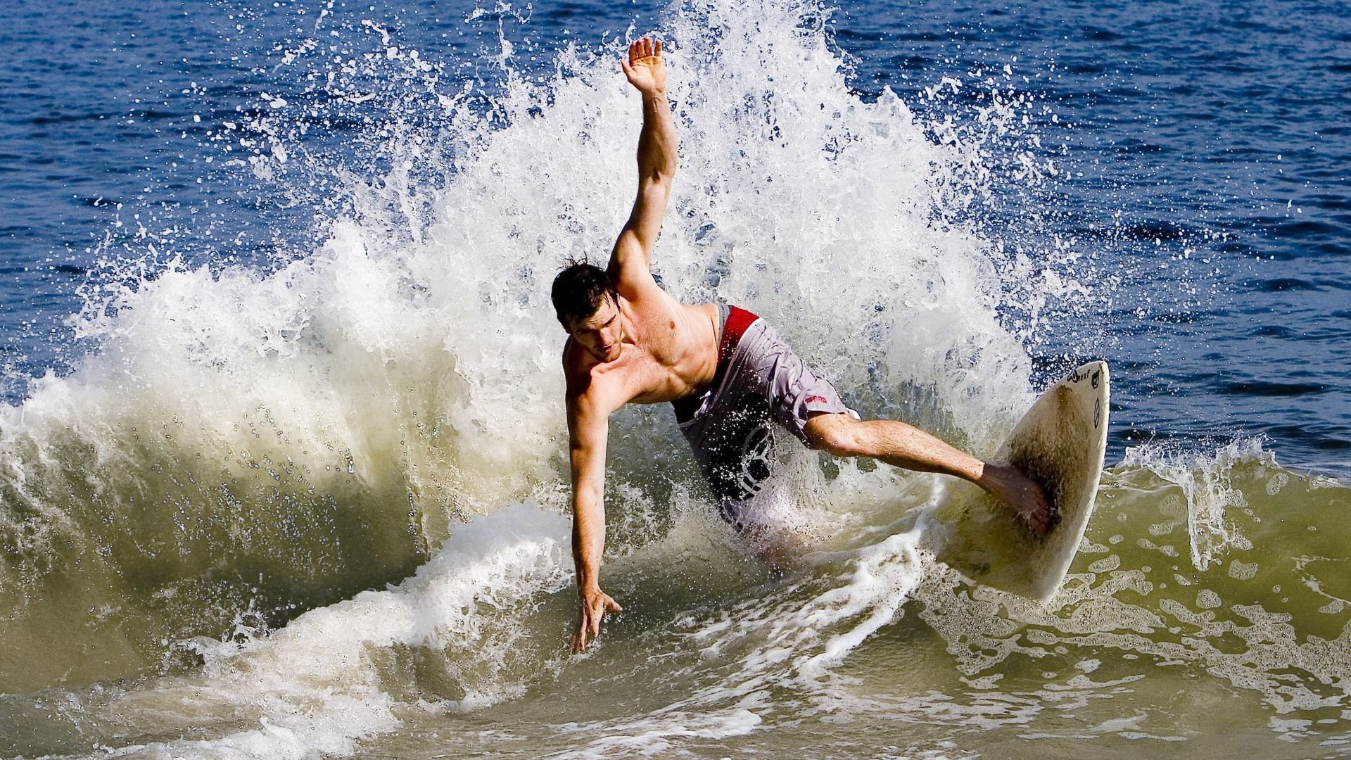 中国组合稳步提升成绩赢得认可，中国组合团队