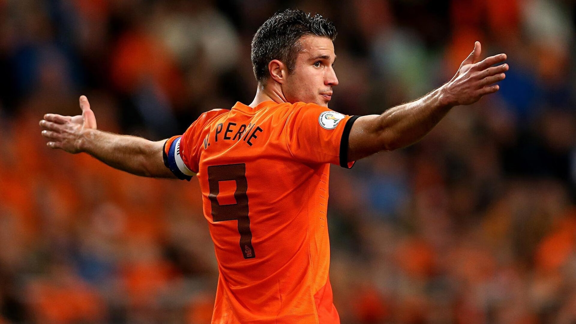 决赛焦点：切拉苏奥洛出水即领游，切洛拉高球队